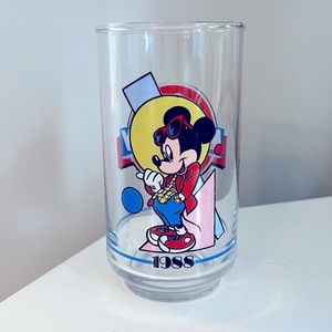 Disney Mickey Mouse 80s Retro Vintage drinking glass. 1988